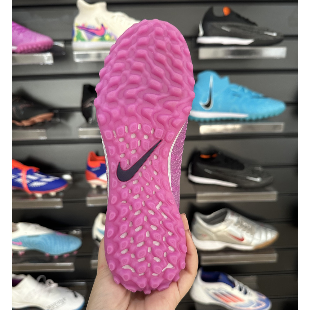 Chuteira Society Nike Phantom Luna