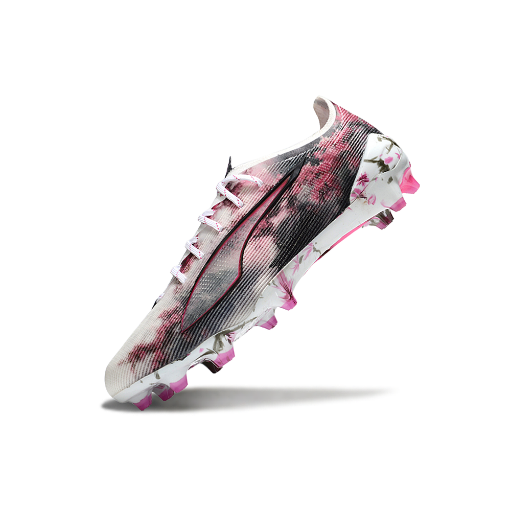 Chuteira Campo Puma Ultra 5 Ultimate FG Branco, Rosa e Preto