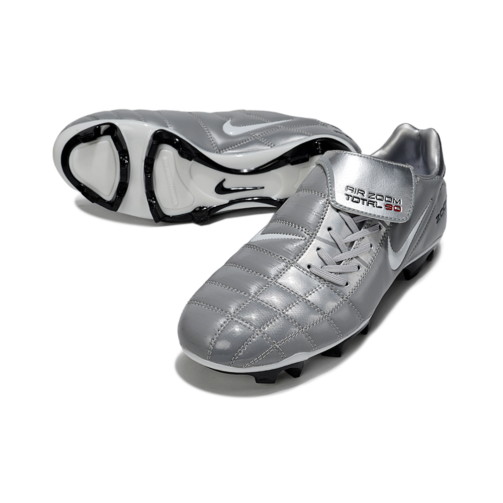 Chuteira Campo Nike Total 90 FG Prata, Preto e Branco