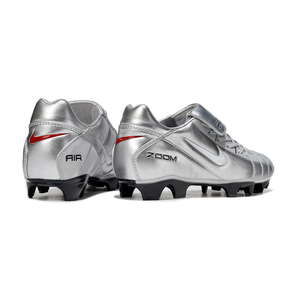 Chuteira Campo Nike Total 90 FG Prata, Branco, Vermelho e Preto