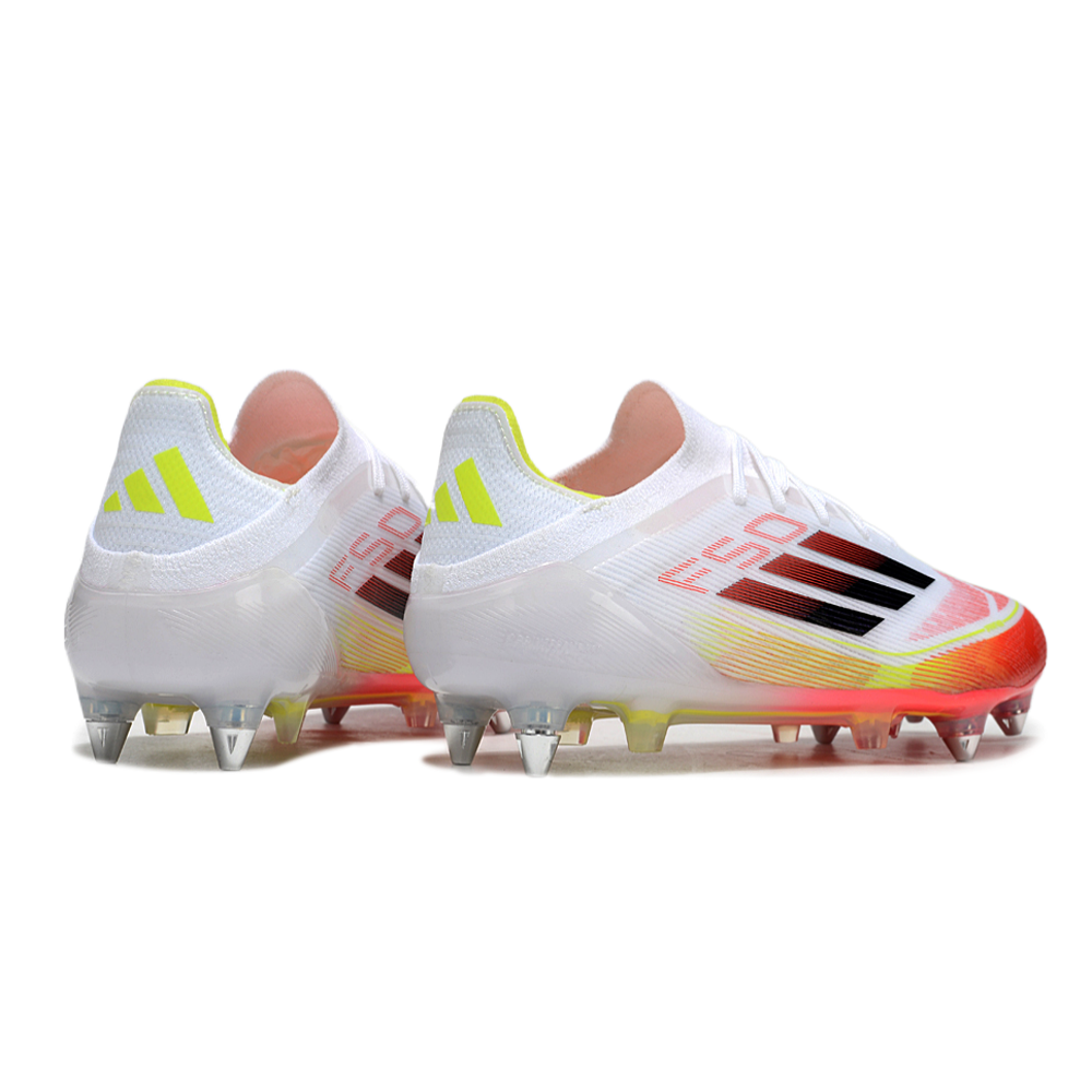 Chuteira Campo Adidas F50 Ponta de Aluminio Branco, Amarelo e Laranja