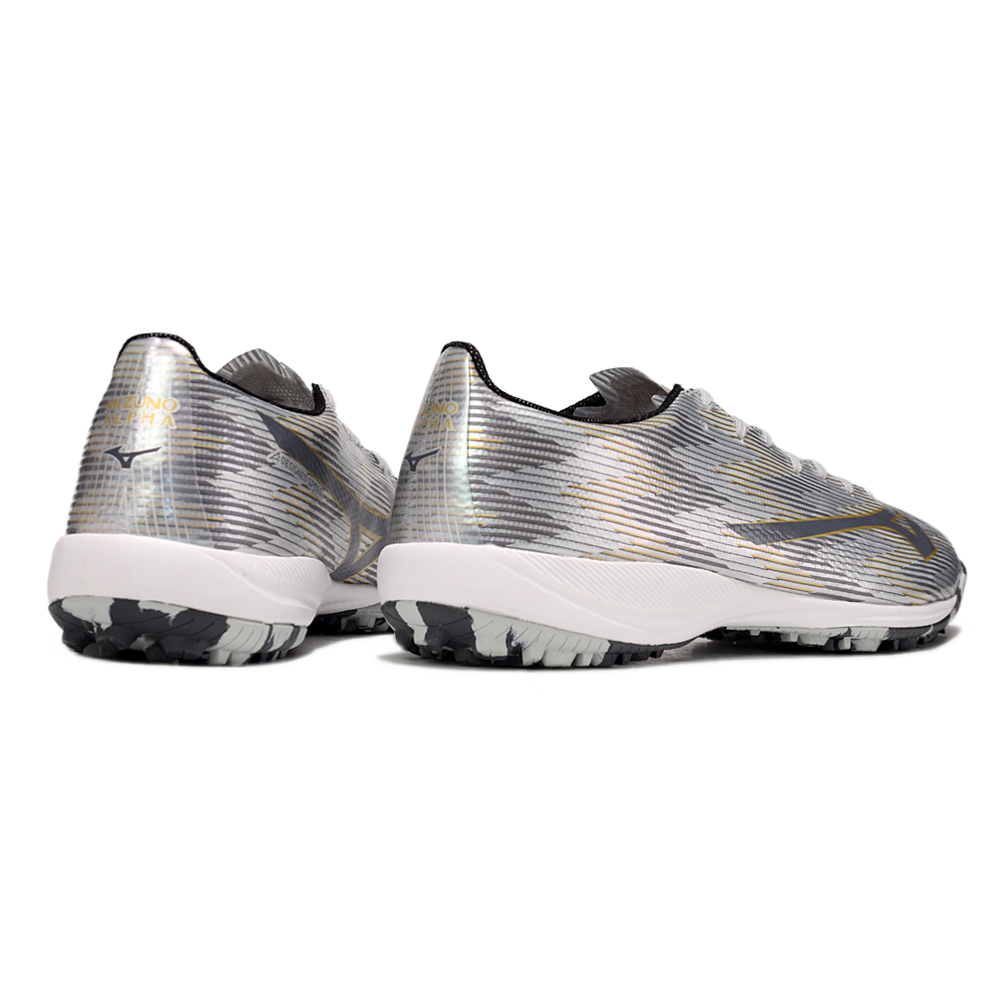 Chuteira Society Mizuno Alpha TF ''Platinum'' Prata