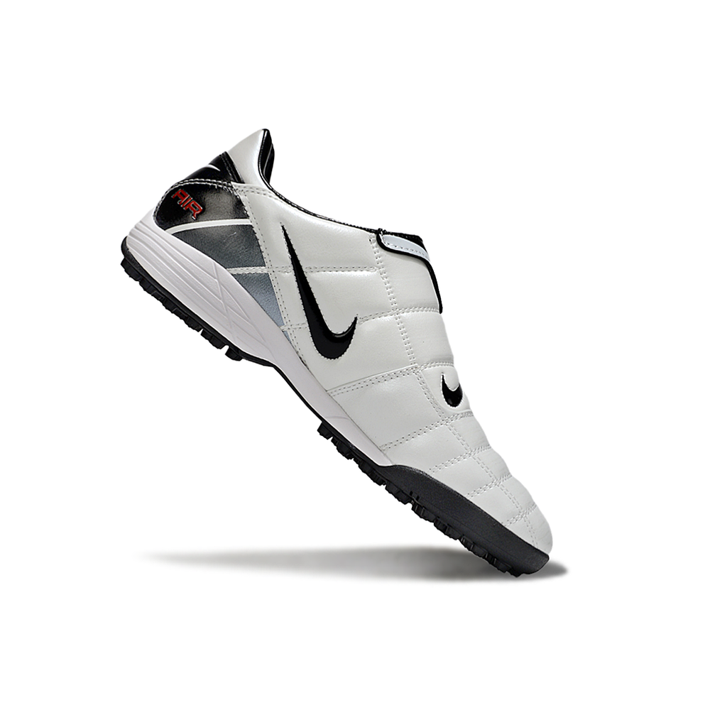 Chuteira Society Nike Total 90 III TF Branco e Preto com Lingua