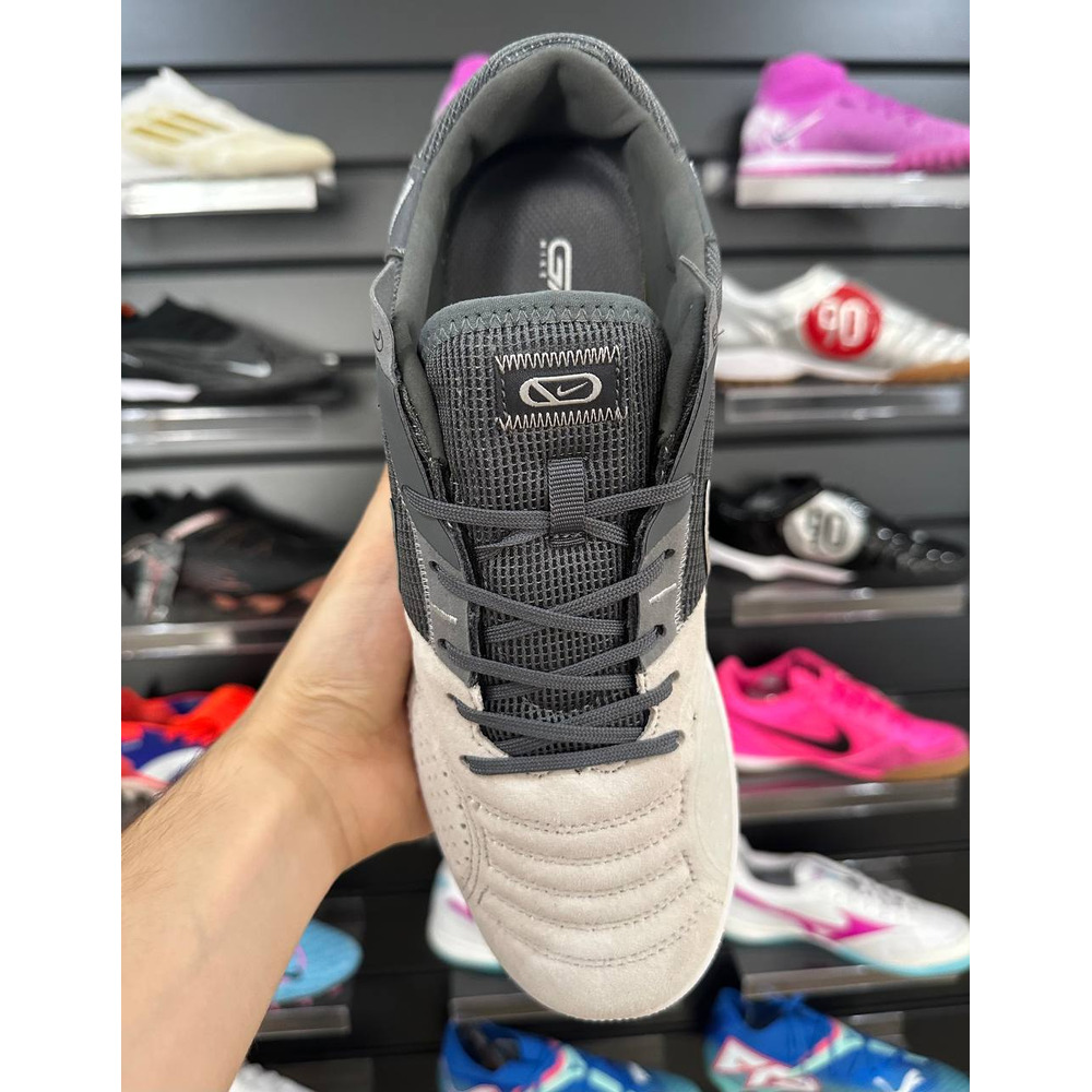 Chuteira Futsal Nike StreetGato IC Cinza