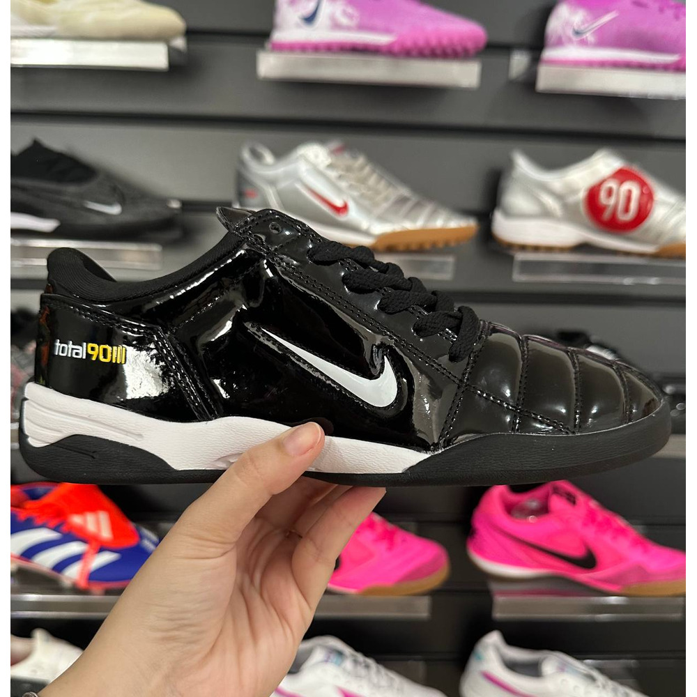 Chuteira Futsal Nike Total 90 IC Preta e Branca - Pronta Entrega