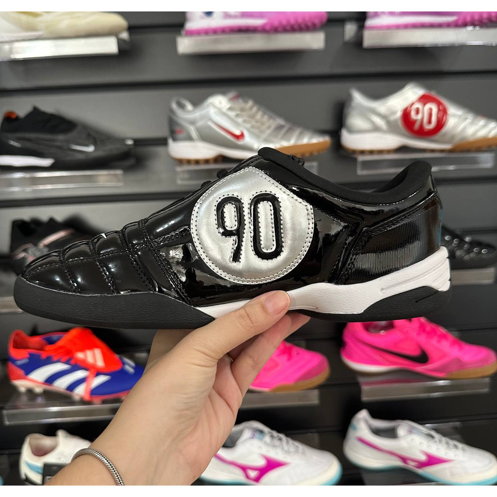 Chuteira Futsal Nike Total 90 IC Preta e Branca - Pronta Entrega