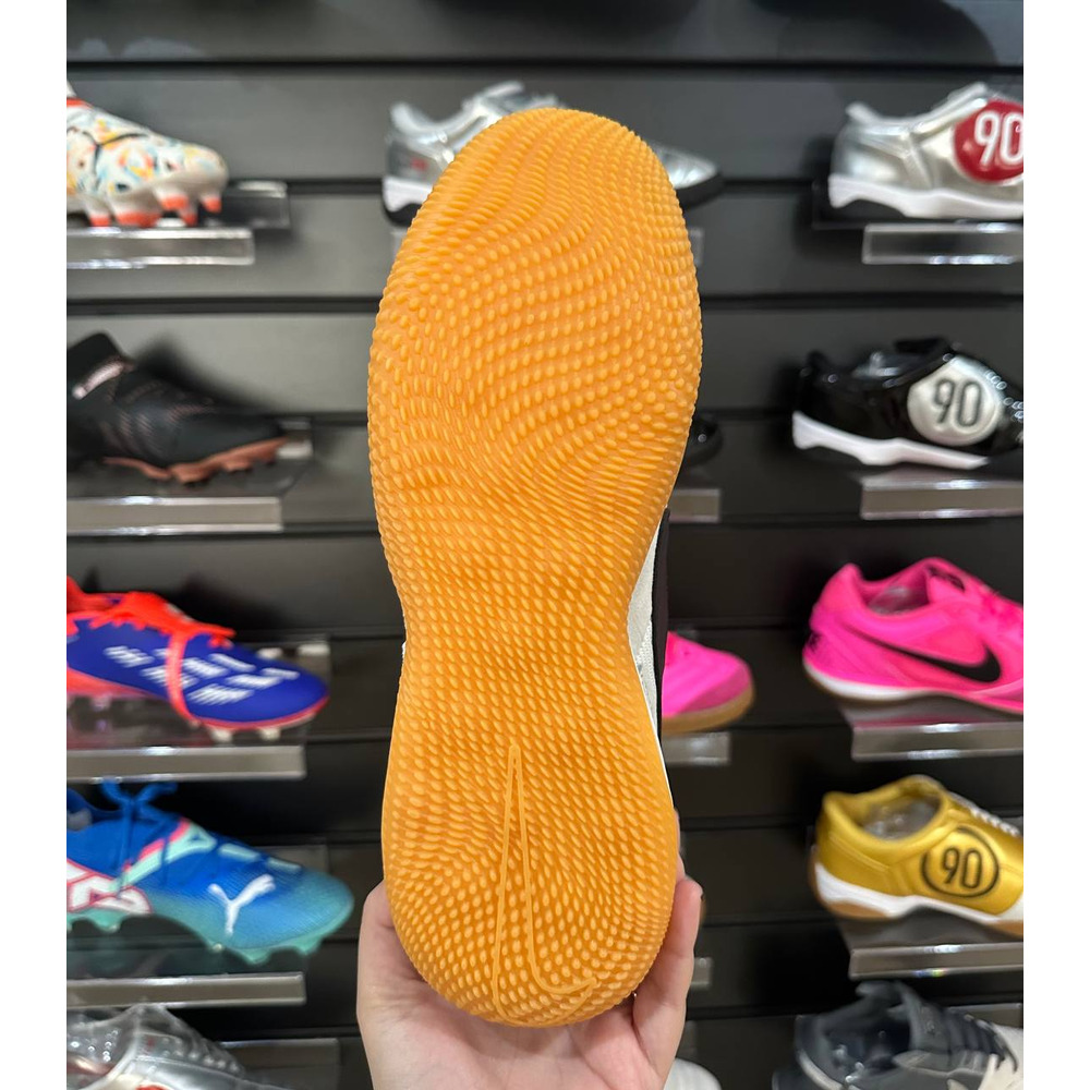 Chuteira Futsal Nike StreetGato Bege, Branca e Preta - Pronta Entrega