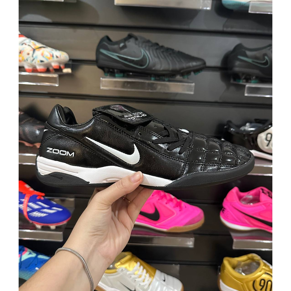 Chuteira Futsal Nike Total 90 IC Preta e Branca c/Língua - Pronta Entrega