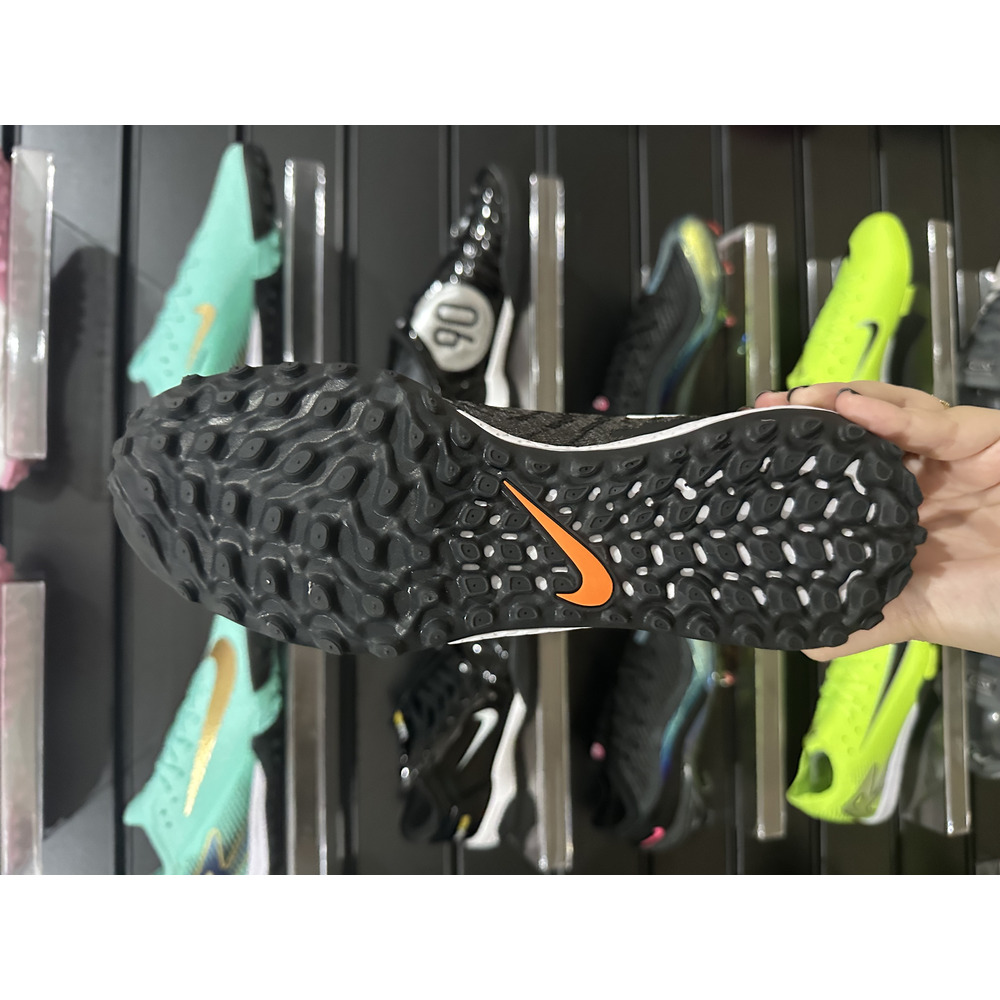 Chuteira Society Nike Phantom GX Elite TF Preto - Pronta Entrega