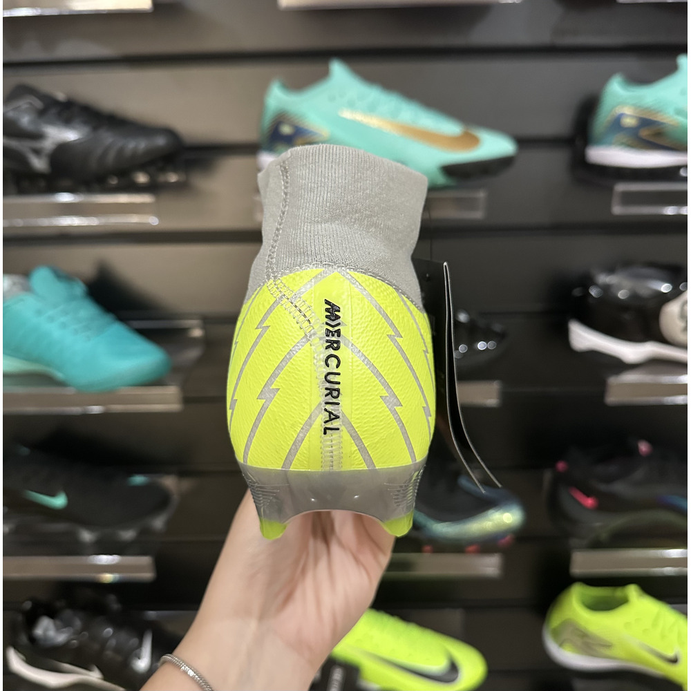 Chuteira Campo Nike Air Zoom Mercurial Superfly 10 Elite FG Prata e Verde - Pronta Entrega