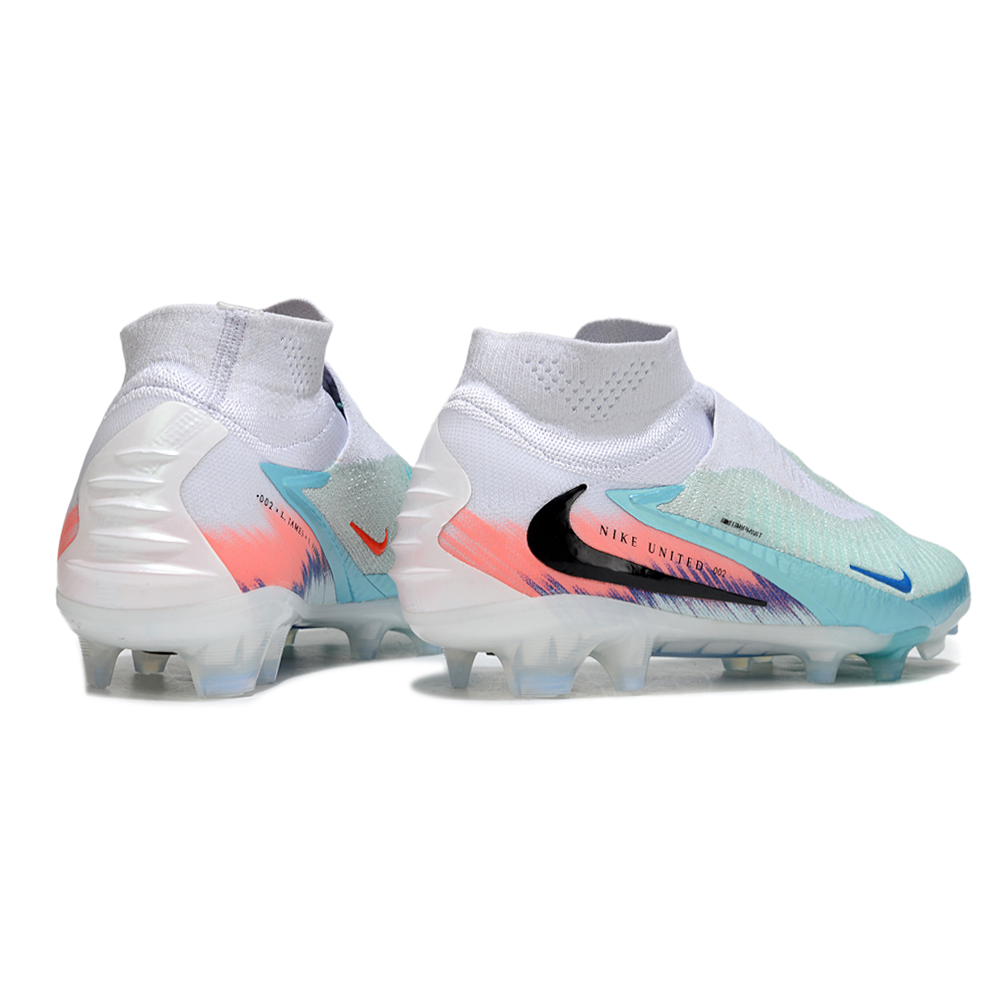 Chuteira Campo Nike Phantom GX 6 Elite FG Branco, Verde, Azul e Rosa