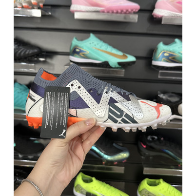 Chuteira Society Puma Future Ultimate MG Branca, Cinza e Laranja - Pronta Entrega