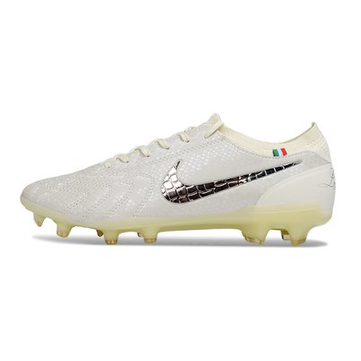 Chuteira Campo Nike Tiempo Legend 10 Elite FG Branco, Prata e Bege "Made In Italy"