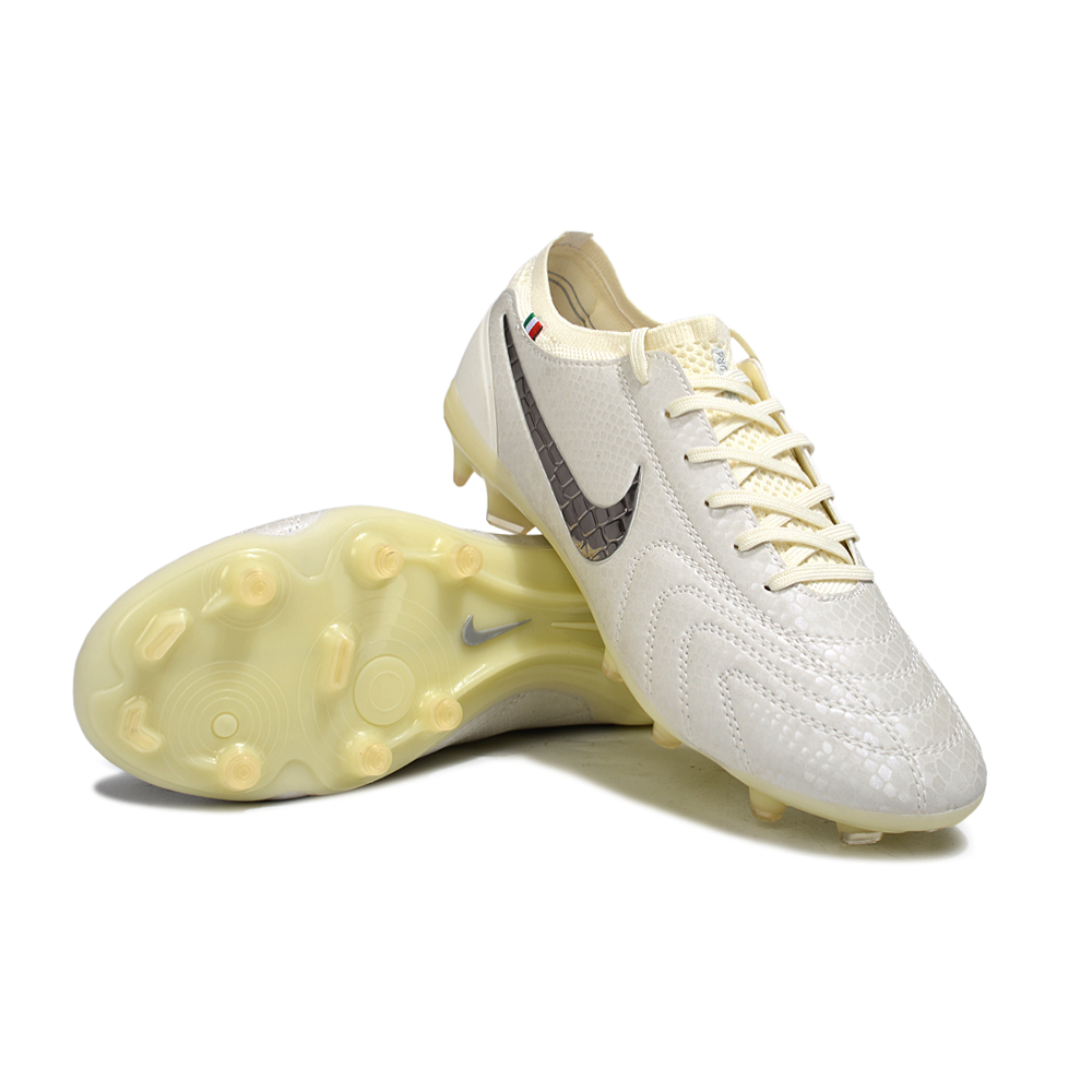 Chuteira Campo Nike Tiempo Legend 10 Elite FG Branco, Prata e Bege "Made In Italy"