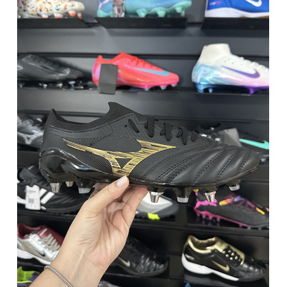 Chuteira Campo Mizuno Morelia Neo 4 Trava Mista SG Preto e Dourado - Pronta Entrega 