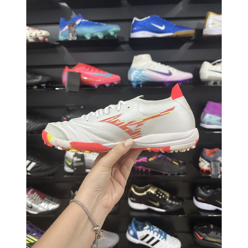 Chuteira Society Mizuno Morelia Neo Beta TF Branca e Vermelha - Pronta Entrega