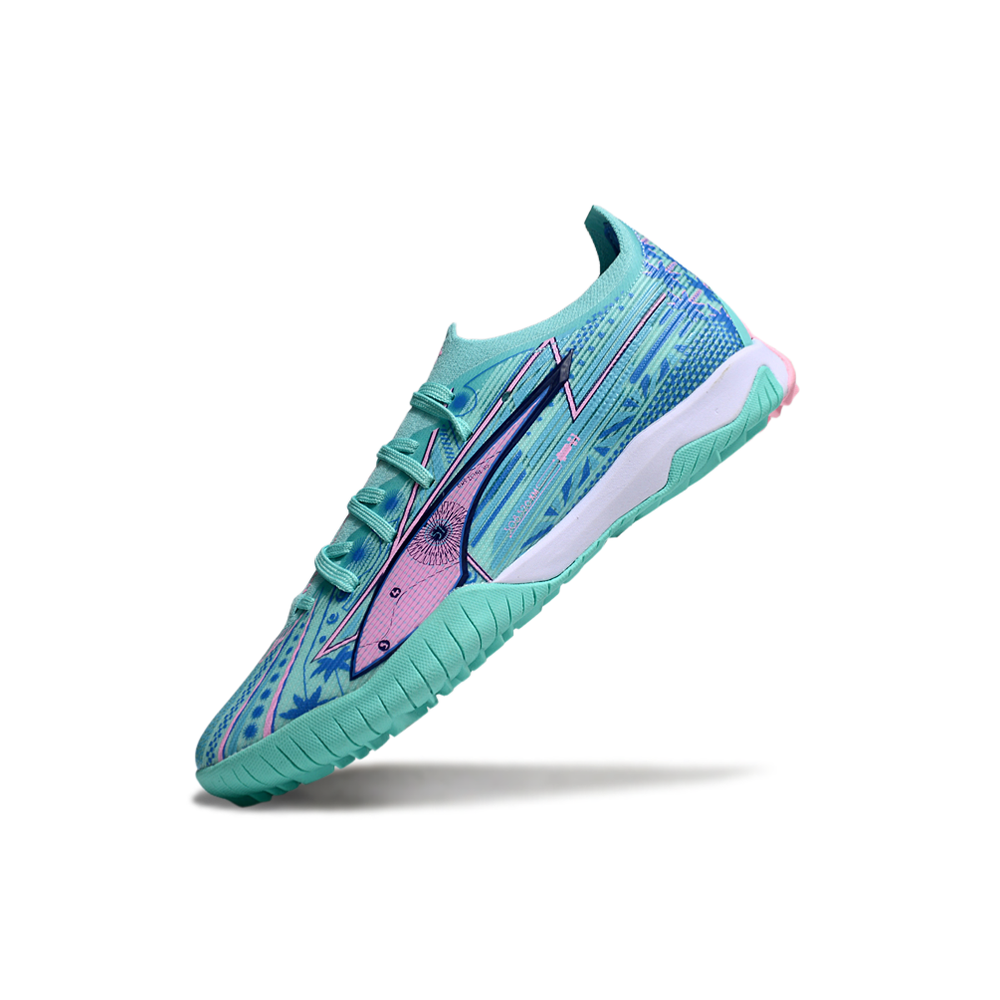 Chuteira Society Puma Ultra 6 Ultimate TF Azul e Rosa "Miami Edition"