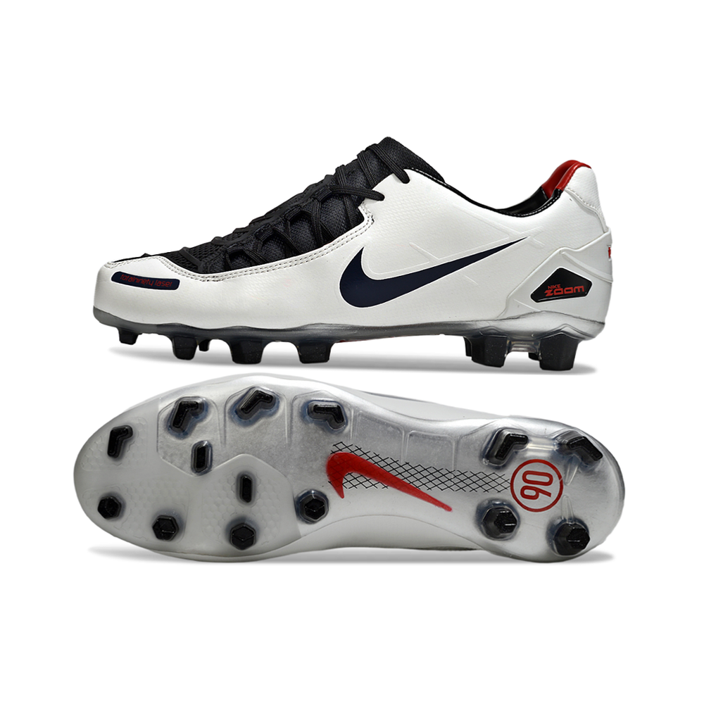 Chuteira Campo Nike Total 90 Laser FG Branca e Preta