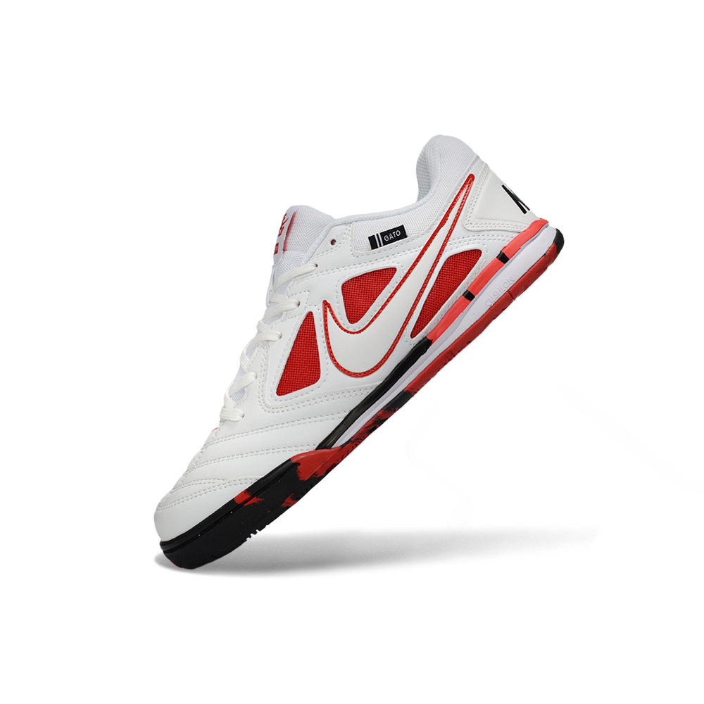 Chuteira Futsal Supreme x Nike SB Gato IC Branco, Vermelho e Preto