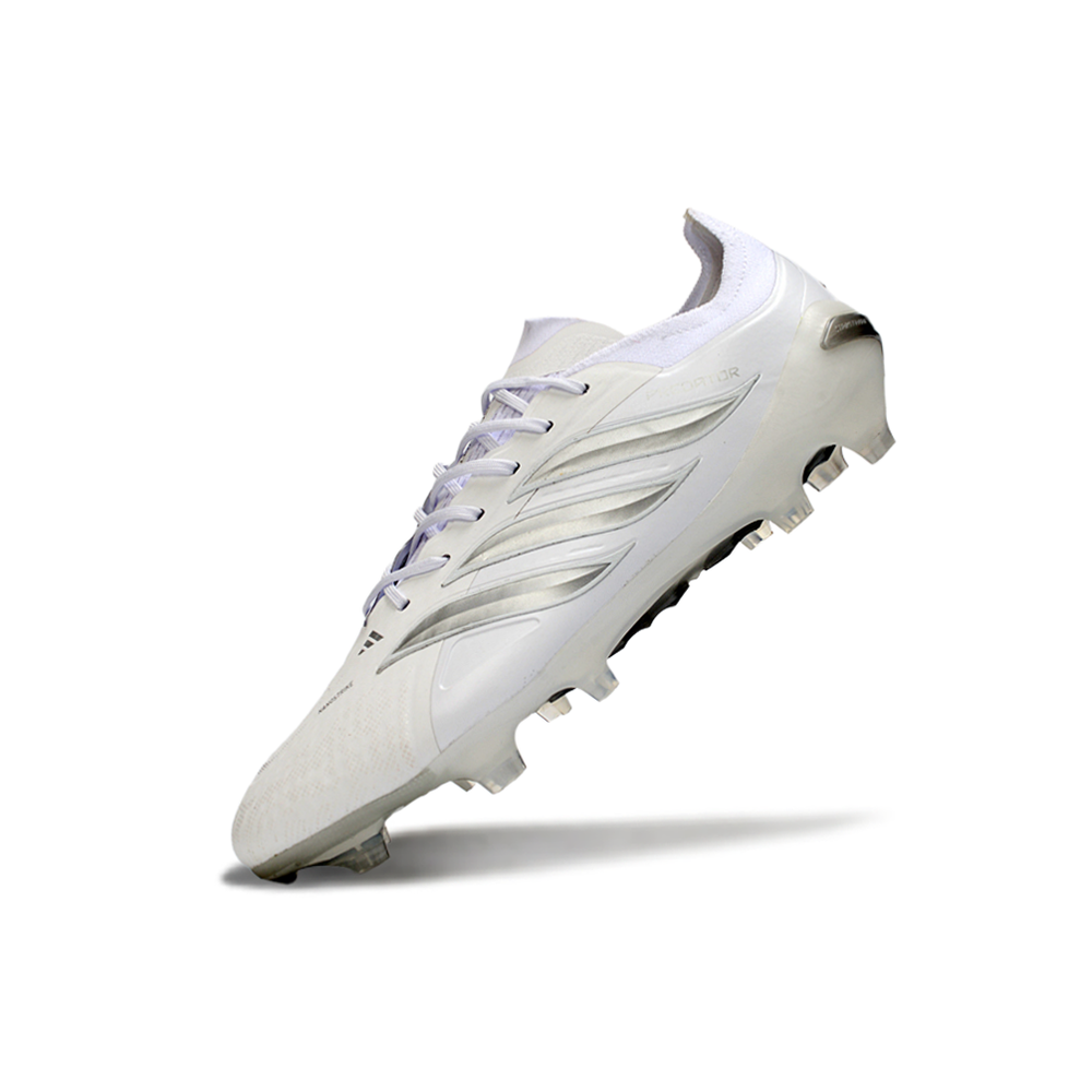 Chuteira Campo Adidas Predator 26 Elite FG Branco e Prata