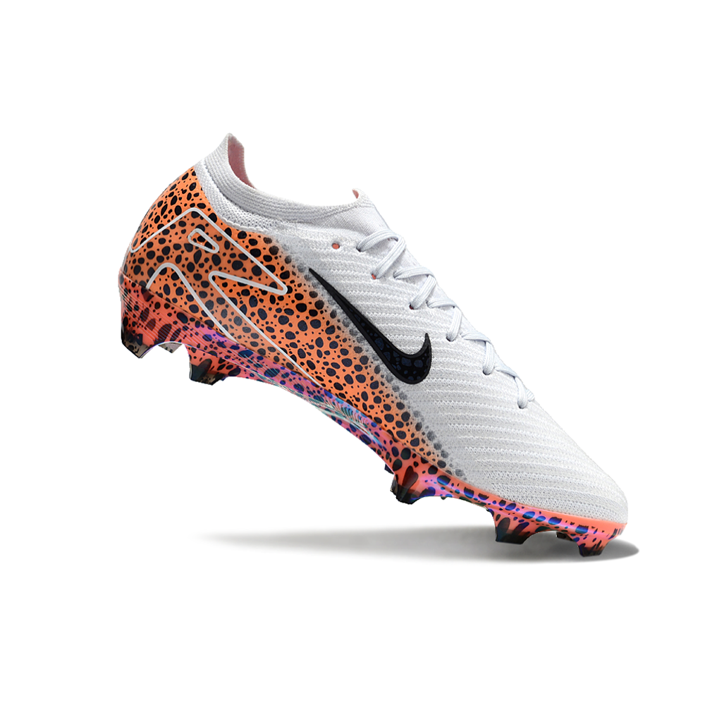 Chuteira Campo Nike Air Zoom Mercurial Vapor 16 Elite FG Branca, Laranja e Preto 