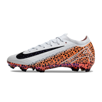 Chuteira Campo Nike Air Zoom Mercurial Vapor 16 Elite FG Branca, Laranja e Preto 