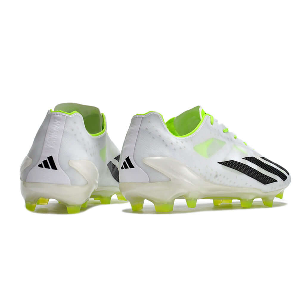 Chuteira Campo Adidas CrazyFast+ FG Branca e Verde 