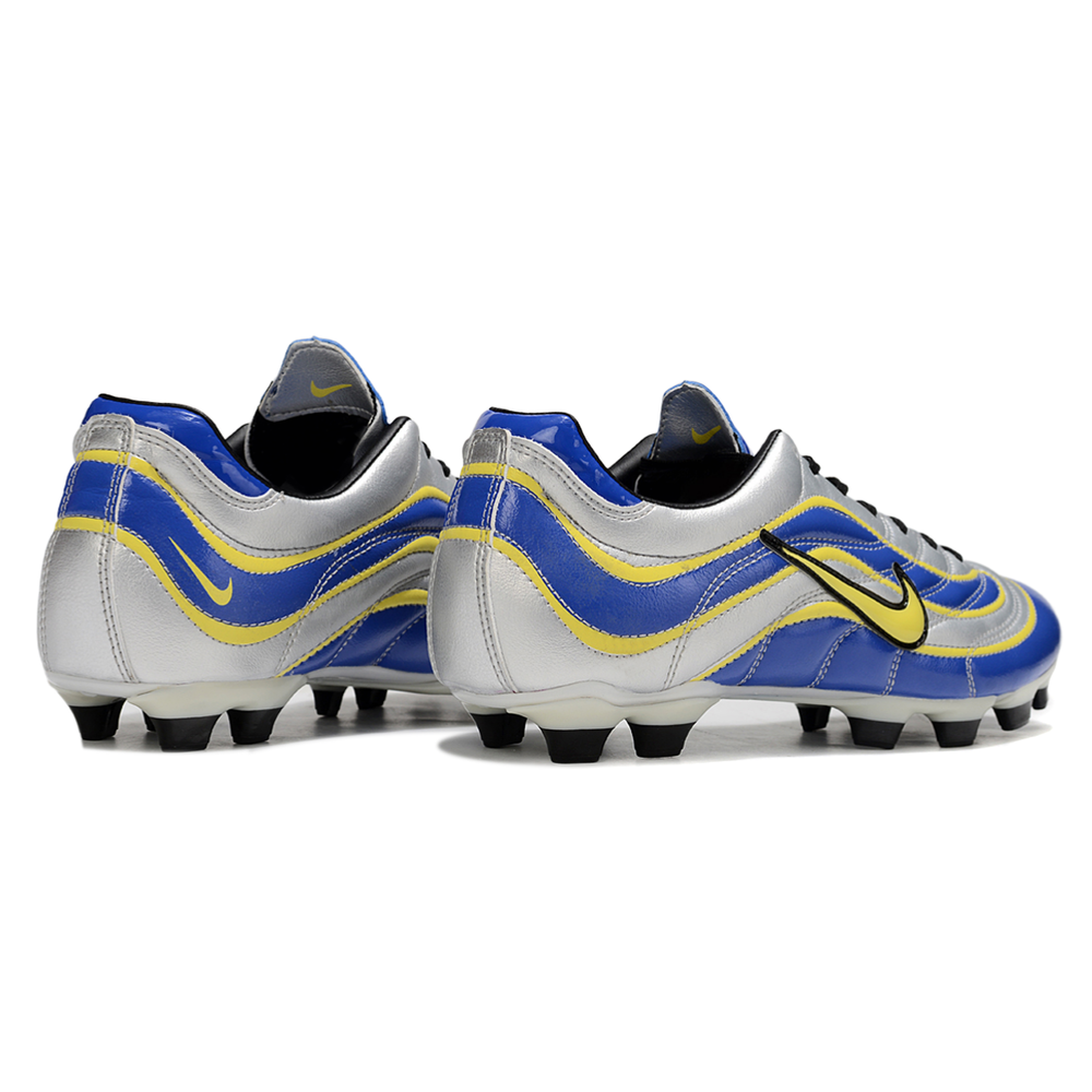 Chuteira Campo Nike Mercurial Vapor 1998 FG Prata, Azul e Amarelo 