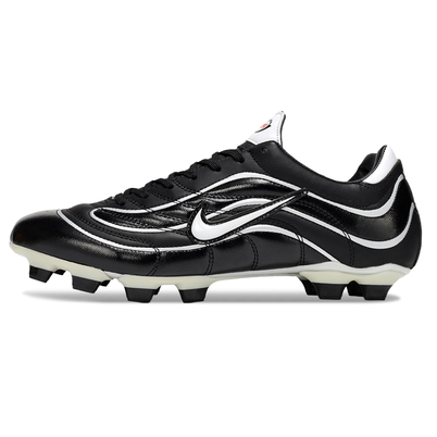 Chuteira Campo Nike Mercurial Vapor 1998 FG Preto e Branco