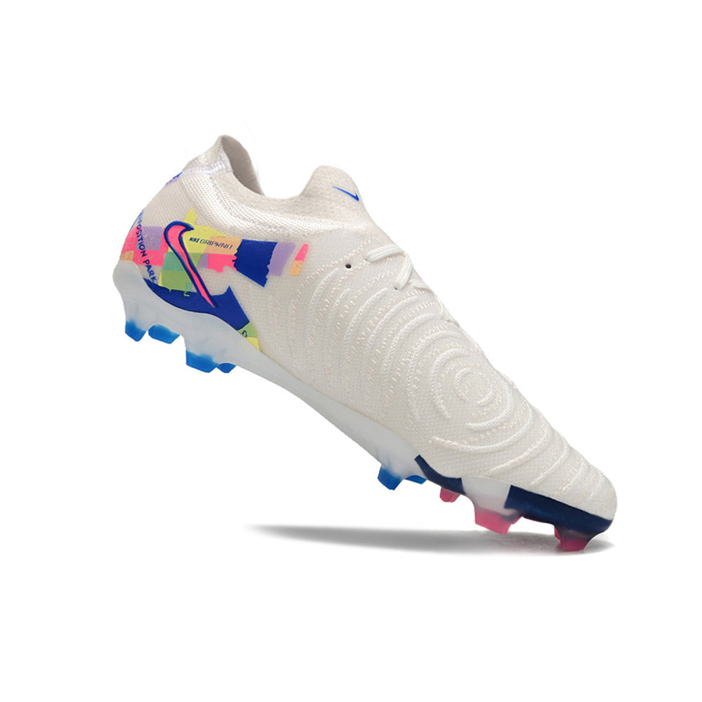 Chuteira Campo Nike Phantom GX 2 Elite FG Branca e Colorida 