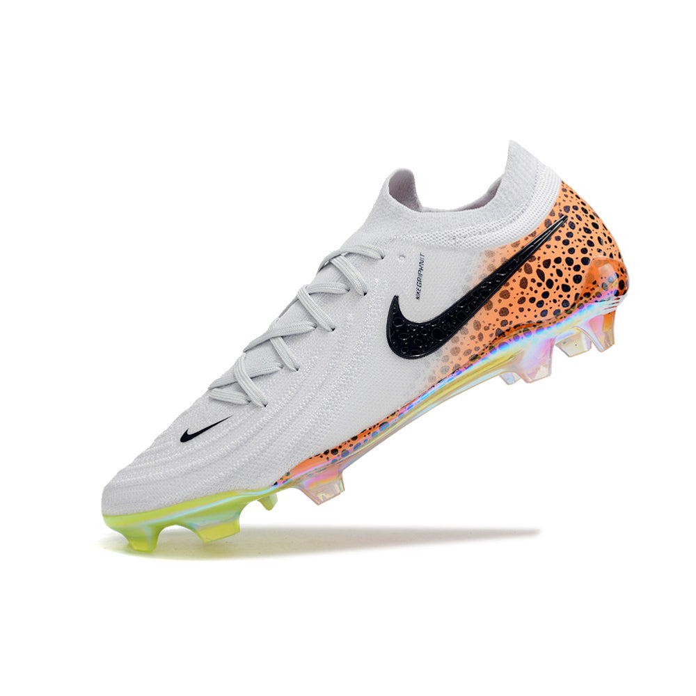 Chuteira Campo Nike Phantom GX 2 Elite FG Branca, Preta e Laranja 
