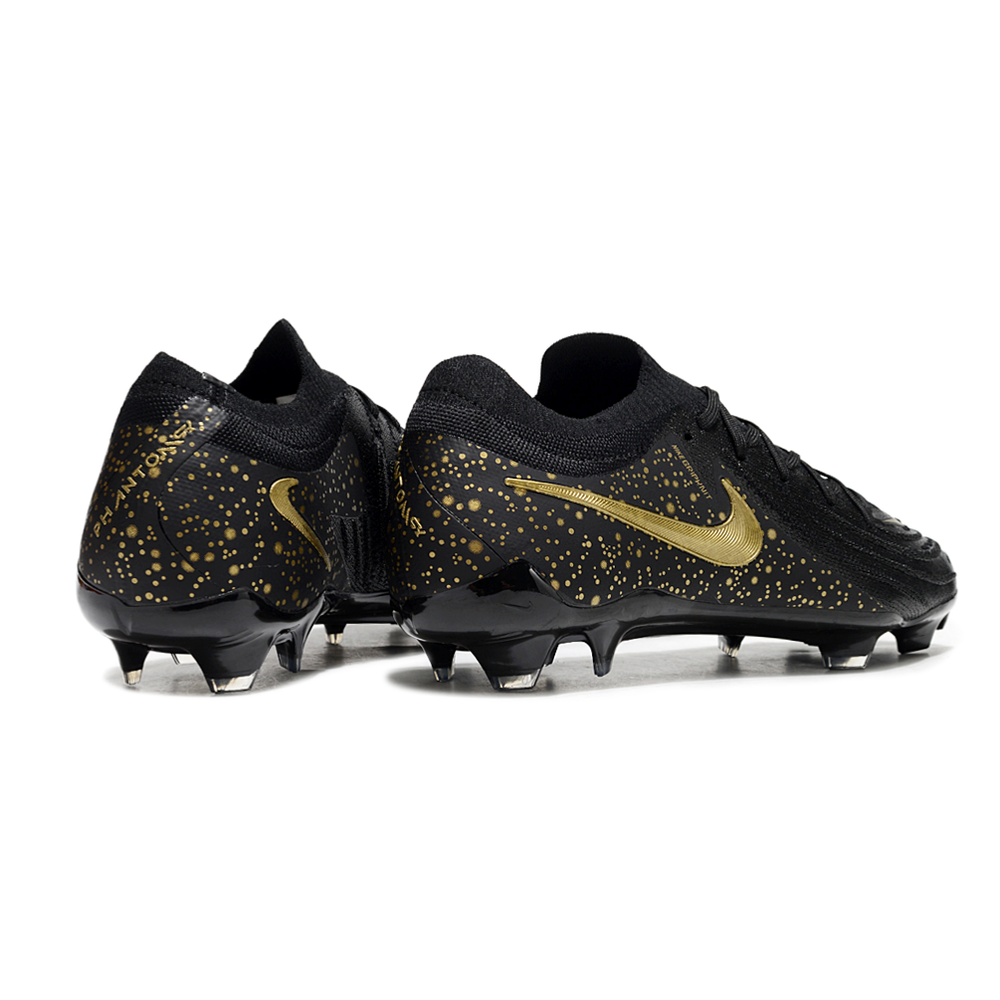 Chuteira Campo Nike Phantom GX 2 Elite FG Preta e Dourada