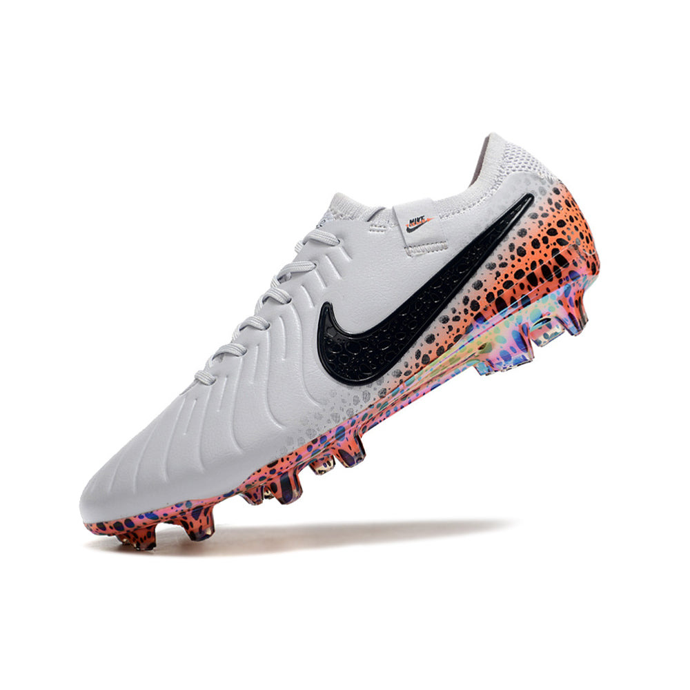 Chuteira Campo Nike Tiempo Legend 10 Elite FG Branca, Preto e Laranja 