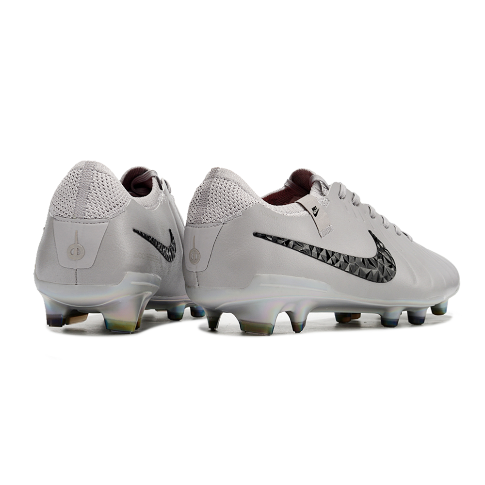 Chuteira Campo Nike Tiempo Legend 10 Elite FG Prata e Preto 