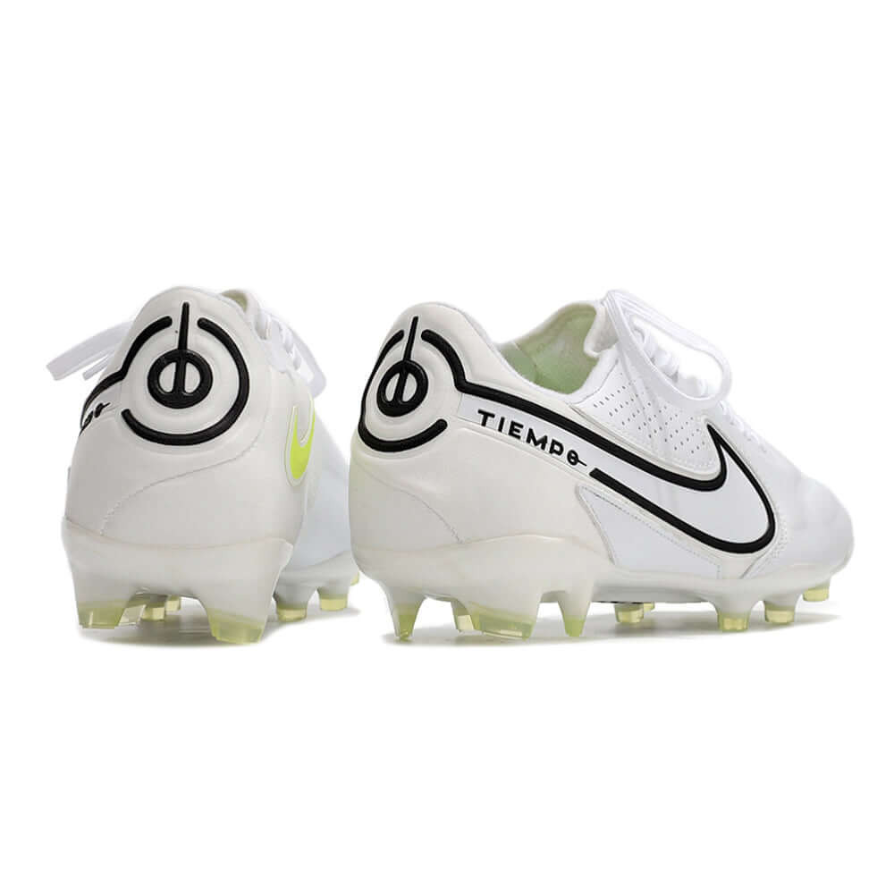 Chuteira Campo Nike Tiempo Legend 9 Elite FG Branco e Preto