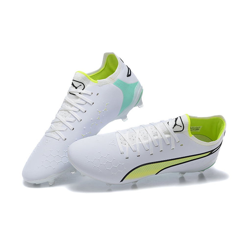 Chuteira Campo Puma King Ultimate FG Branca e Verde 