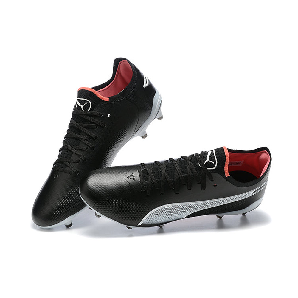 Chuteira Campo Puma King Ultimate FG Preta e Branca 