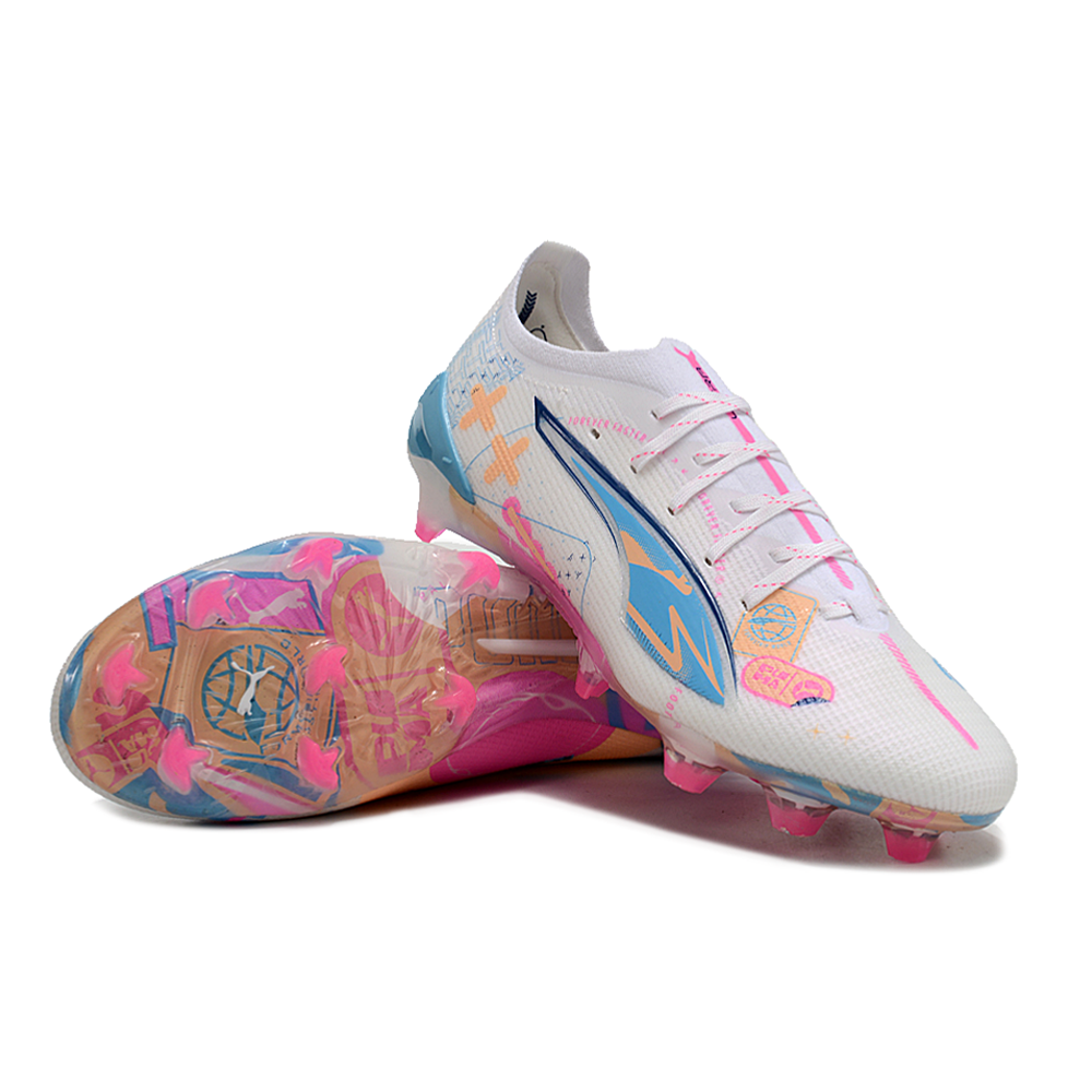 Chuteira Campo Puma Ultra 5 Ultimate FG Branca, Azul e Rosa 