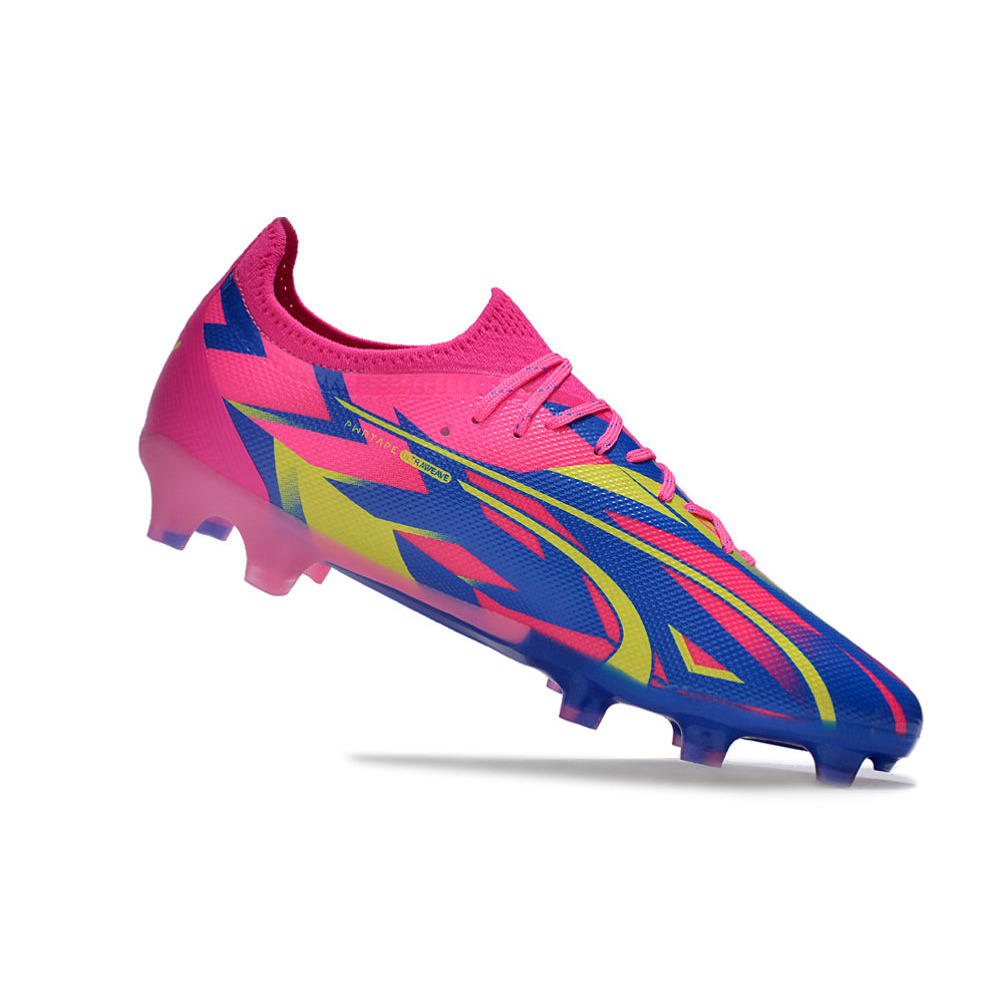 Chuteira Campo Puma Ultra Ultimate FG Rosa, Azul e Amarelo 