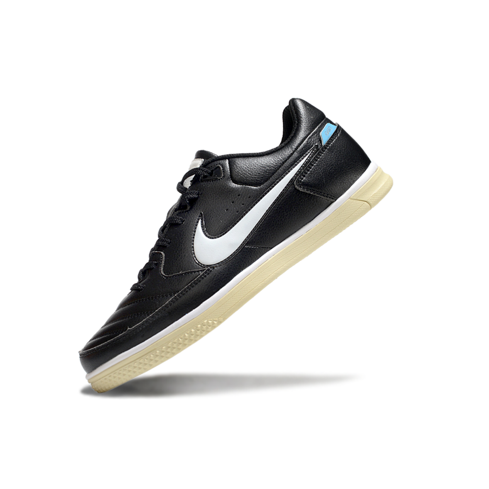 Chuteira Futsal Nike 5 StreetGato IC Preto, Branco e Bege