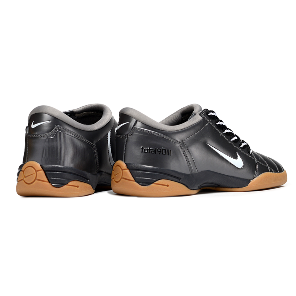 Chuteira Futsal Nike Total 90 IC Cinza e Branco