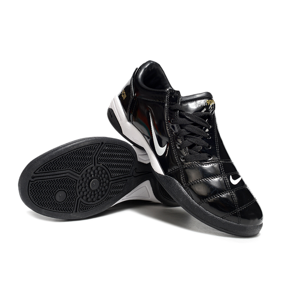 Chuteira Futsal Nike Total 90 IC Preta e Branca