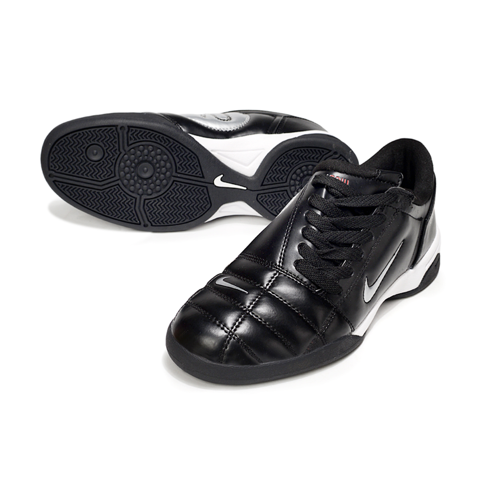 Chuteira Futsal Nike Total 90 IC Preta e Prata