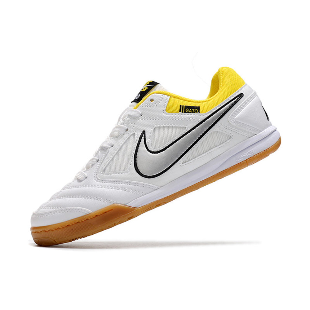 Chuteira Futsal Supreme x Nike SB Gato IC Branca e Preta