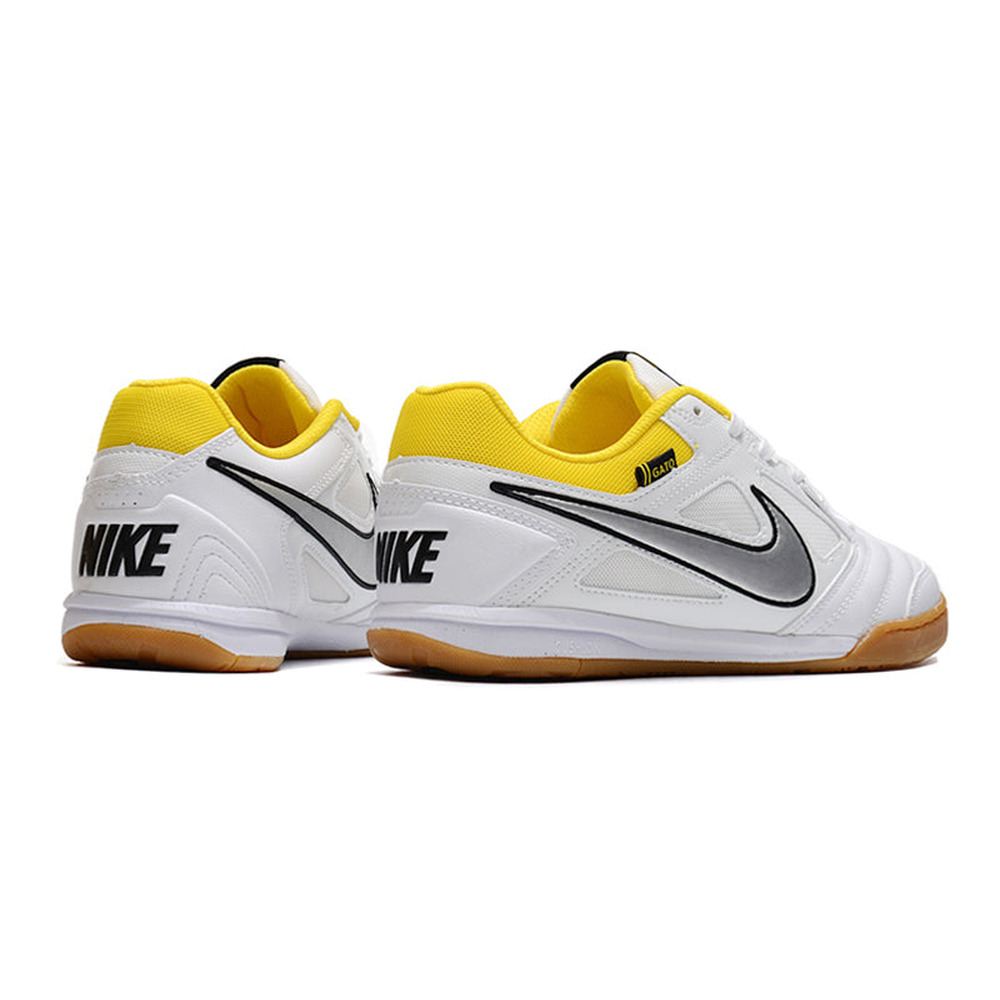 Chuteira Futsal Supreme x Nike SB Gato IC Branca e Preta