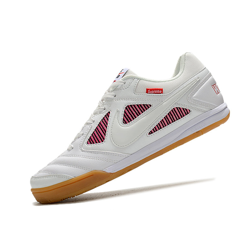 Chuteira Futsal Supreme x Nike SB Gato IC Branca e Rosa