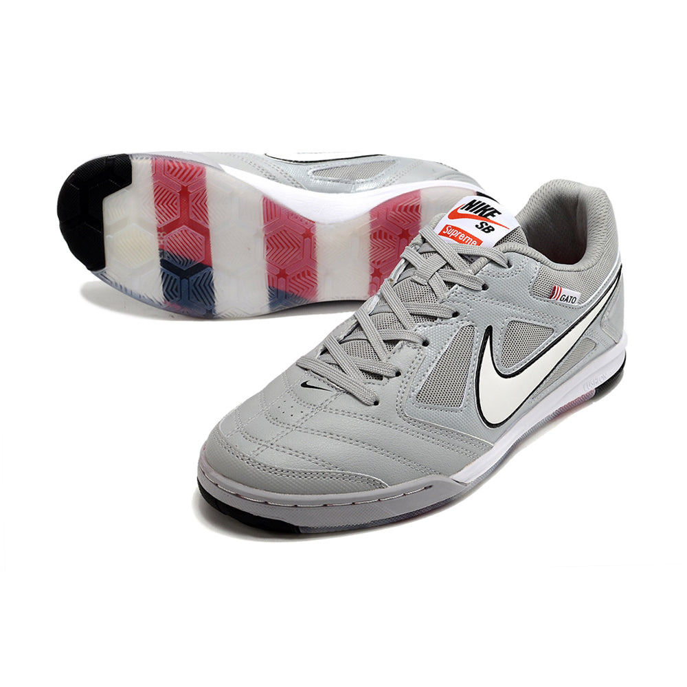 Chuteira Futsal Supreme x Nike SB Gato IC Cinza e Branca