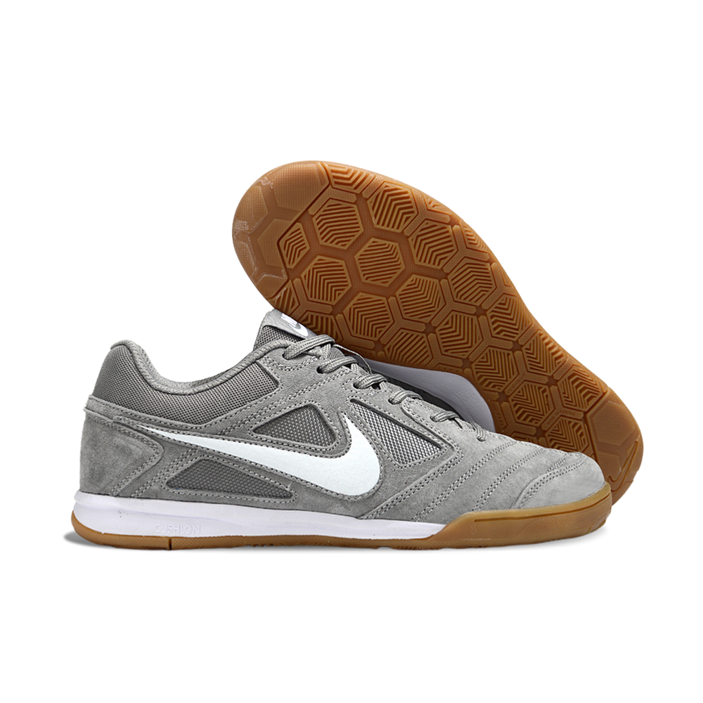 Chuteira Futsal Supreme X Nike SB Gato IC Cinza e Branco