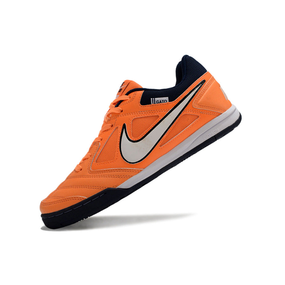 Chuteira Futsal Supreme x Nike SB Gato IC Laranja, Azul e Branco