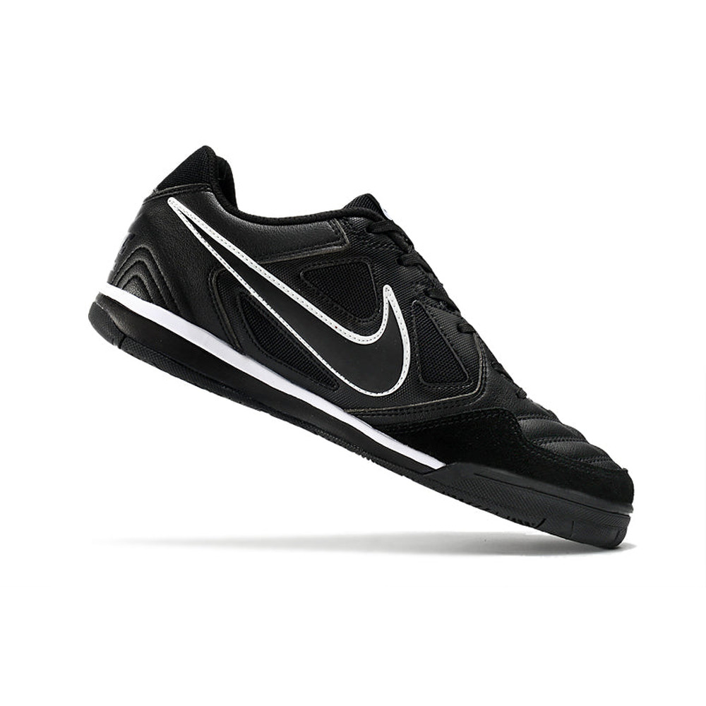 Chuteira Futsal Supreme x Nike SB Gato IC Preta e Branca